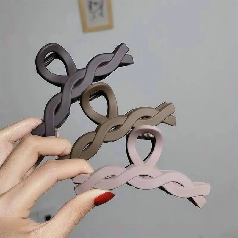 Matte Twist Hair Grip Claw 1pc