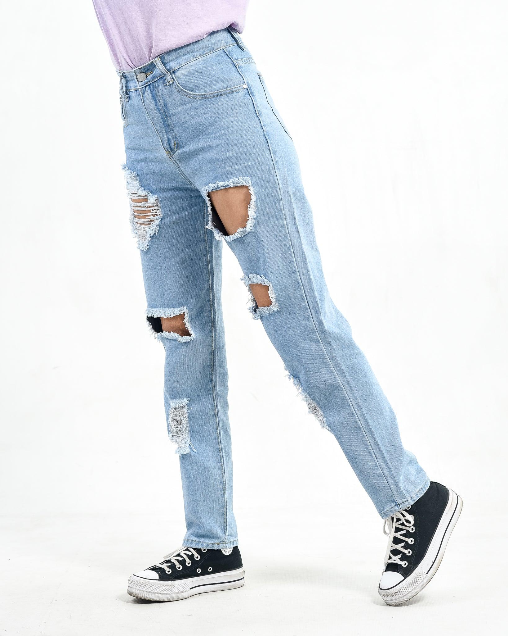 Ripped Jeans With Pocket Design ST15